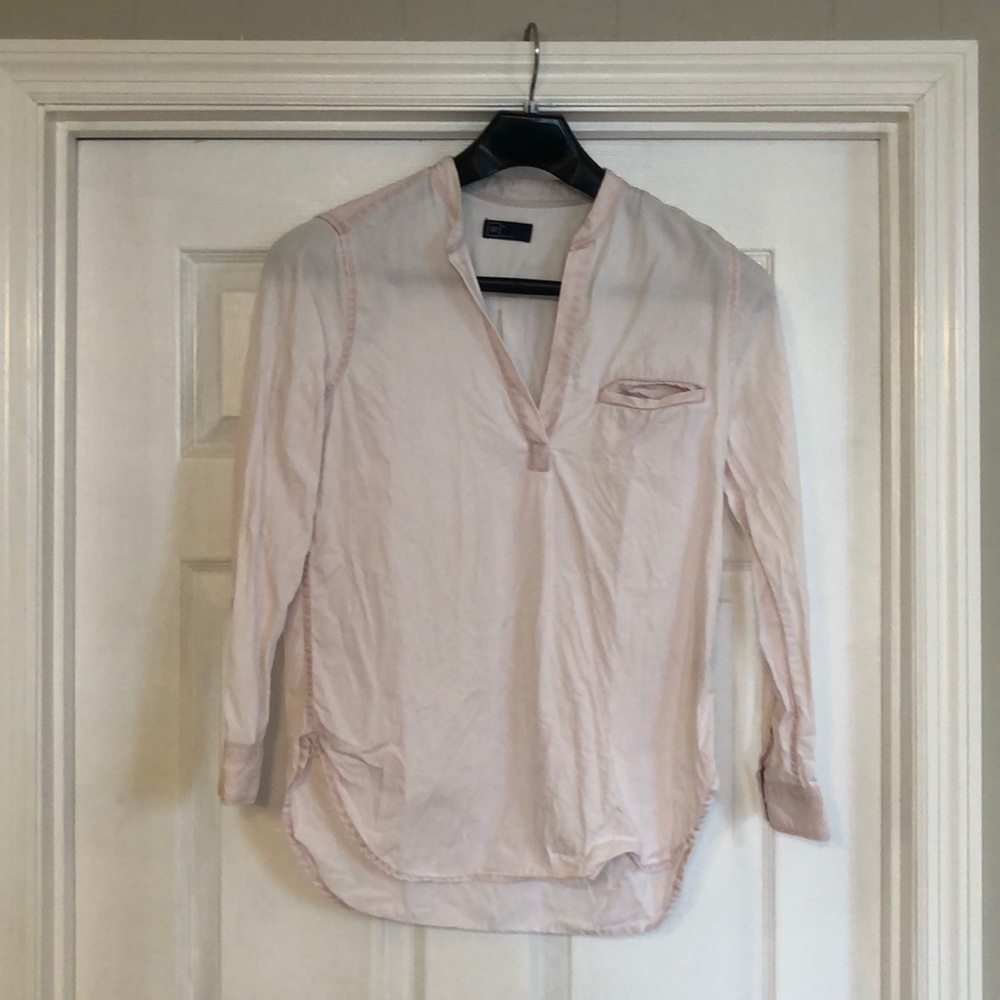 Gap light pink blouse